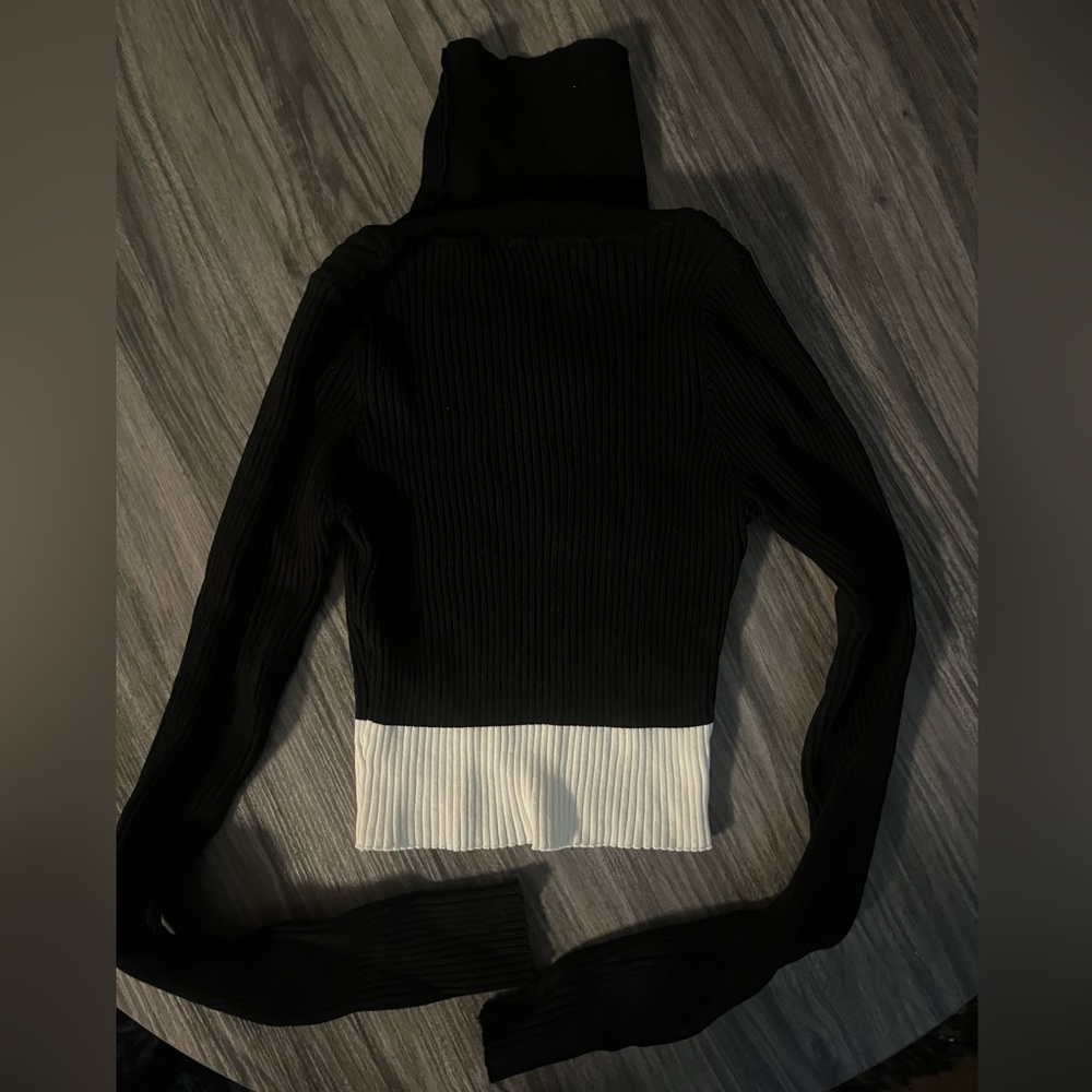 Naked Wardrobe turtleneck long sleeve crop top